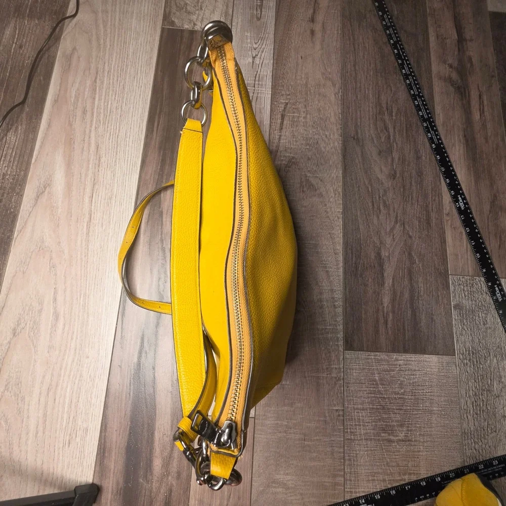 Coach Elle Hobo Bag Yellow Pebbled Leather Shoulder Crossbody F31399